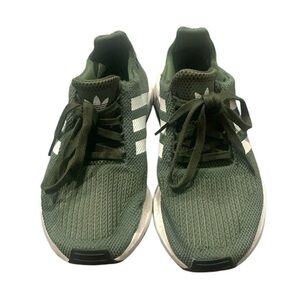 • Adidas Swift Run sneakers forest green 7